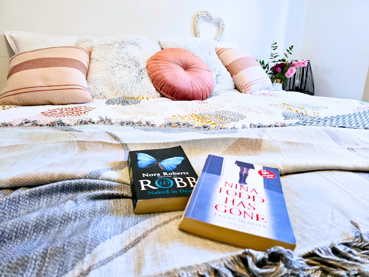 Schlafzimmer 1 - Gem&uuml;tliches King-Size-Bett